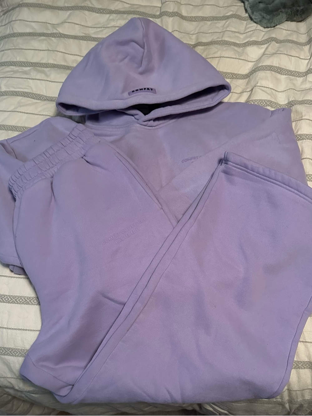 Comfrt Lavender Cozy Hoodie & Sweatpants Set large